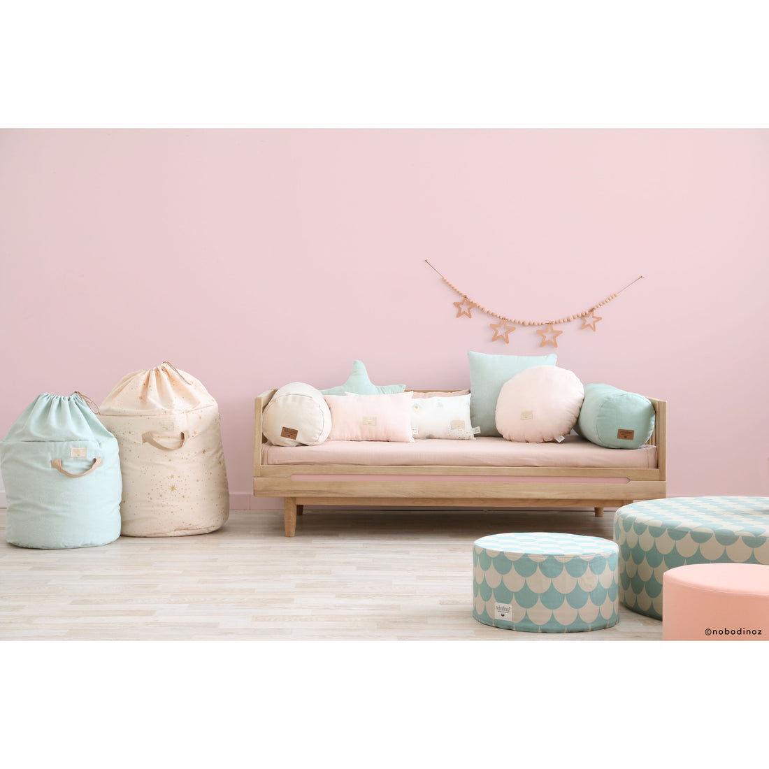 nobodinoz-laurel-cushion-aqua-eclipse-white- (5)