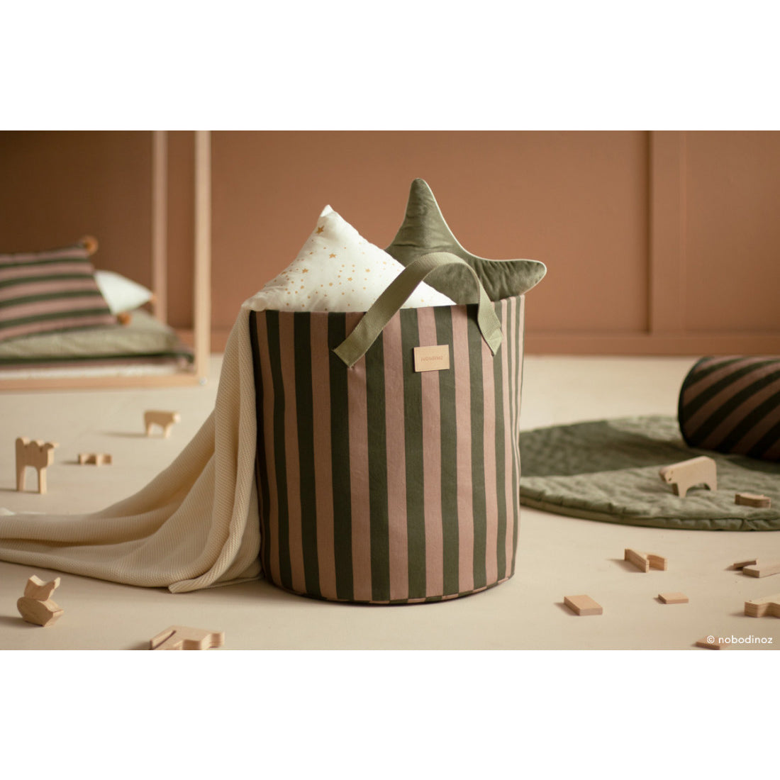 nobodinoz-majestic-toybag-40x37-green-taupe-stripes-nobo-4924872- (5)