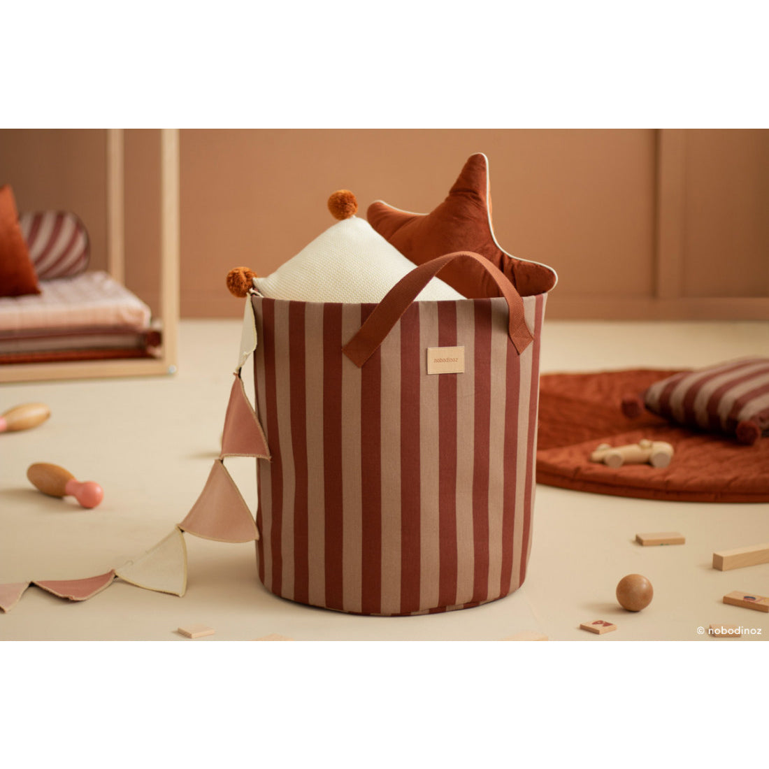 nobodinoz-majestic-toybag-40x37-marsala-taupe-stripes-nobo-4924889- (6)
