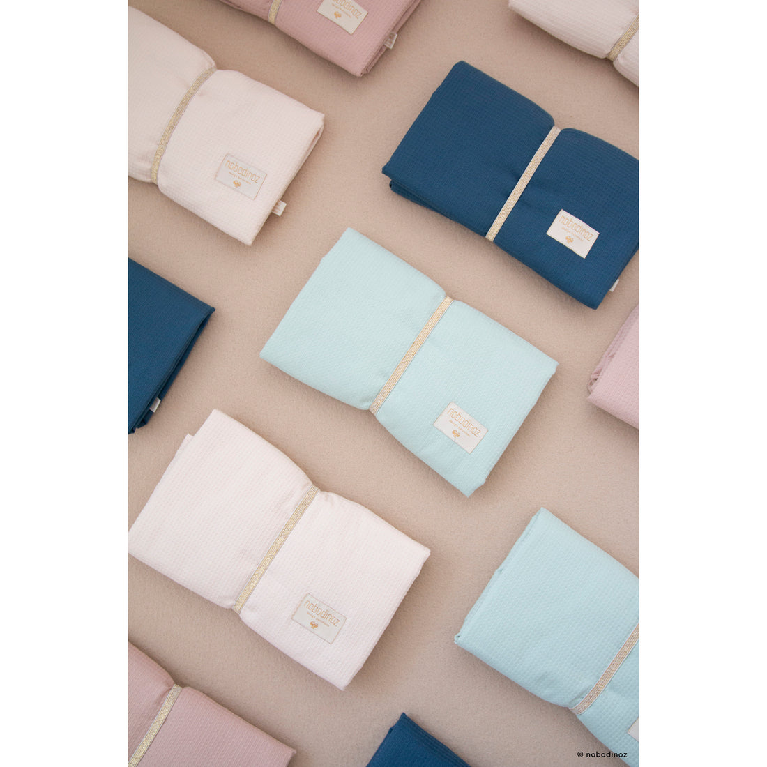 nobodinoz-mozart-waterproof-changing-pad-night-blue- (7)