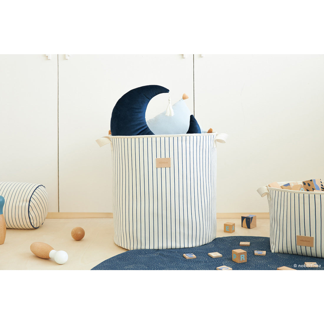 nobodinoz-odéon-toy-bag-blue-stripes-natural-nobo-4922366- (6)