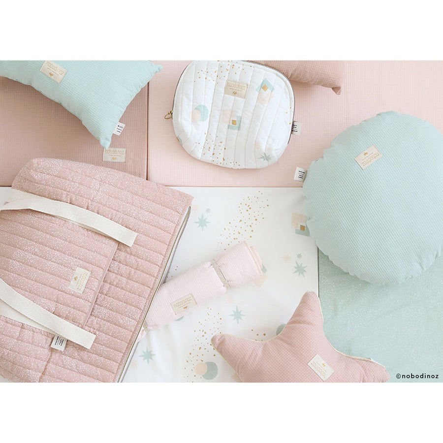 nobodinoz-paris-maternity-bag-white-bubble-misty-pink- (5)