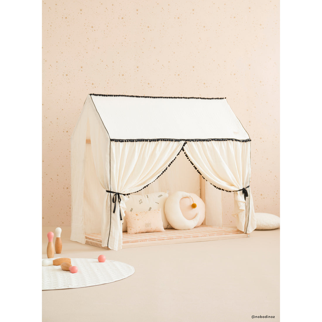nobodinoz-pythagoras-rectangle-cushion-gold-stella-dream-pink- (5)