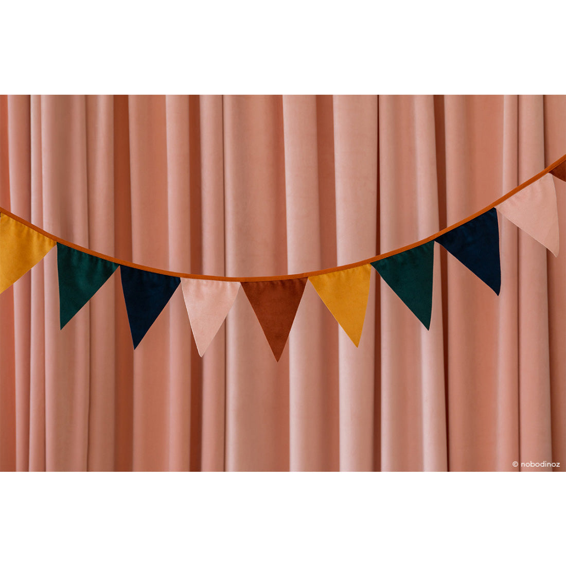 nobodinoz-savanna-velvet-garland-sunset- (2)