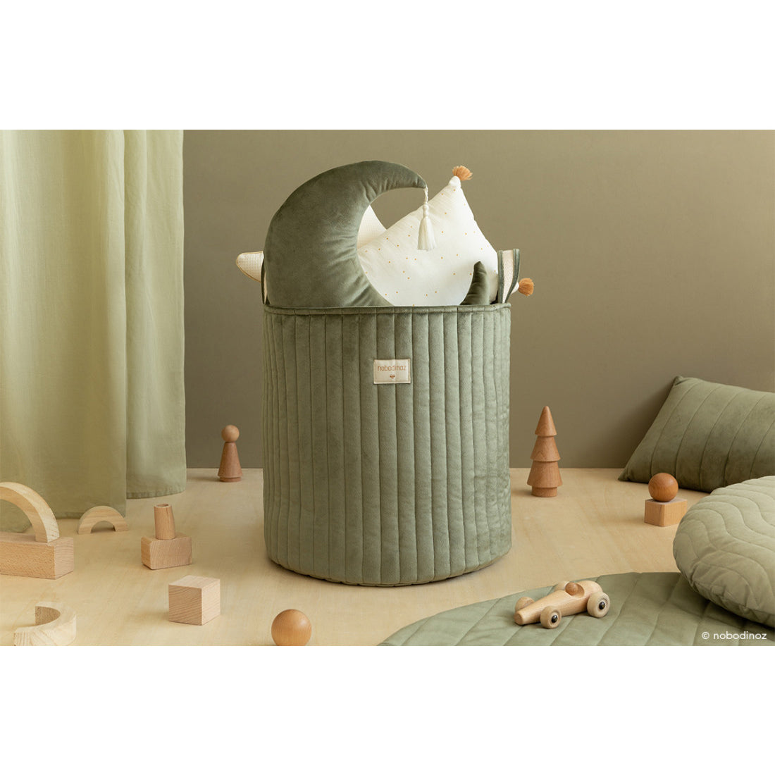 nobodinoz-savanna-velvet-toy-bag-olive-green-nobo-4920706- (2)