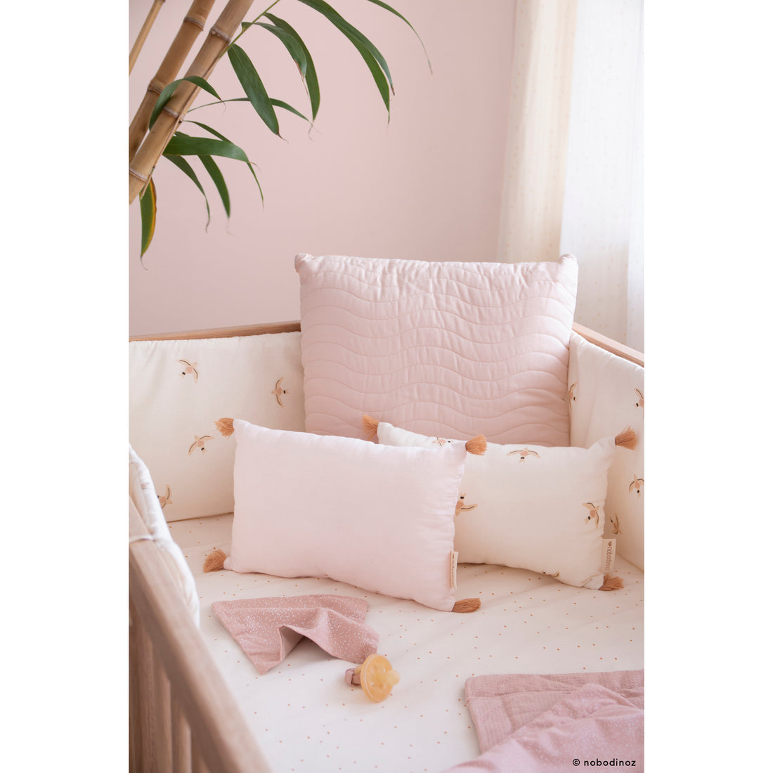 nobodinoz-sublim-cushion-gold-stella-white- (14)