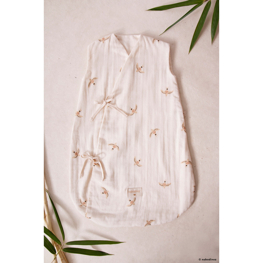 nobodinoz-summer-sleeping-bag-dreamy-gold-stella-white- (3)