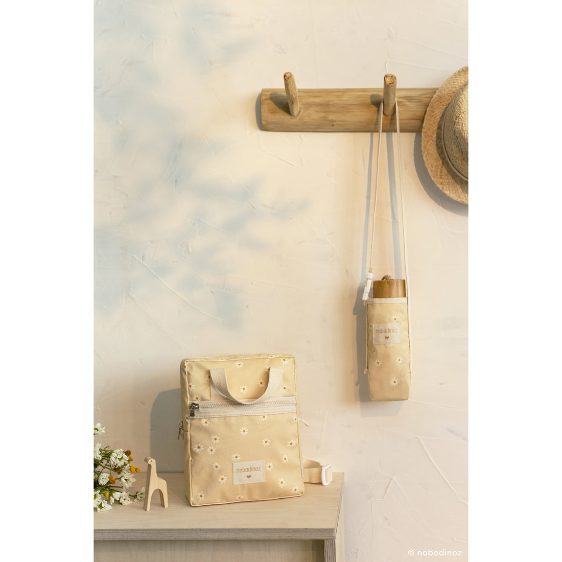 nobodinoz-sunshine-bottle-holder-daisies- (7)