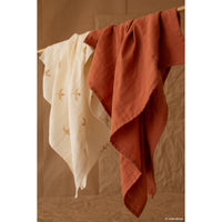 nobodinoz-swaddle-baby-love-toffee- (3)