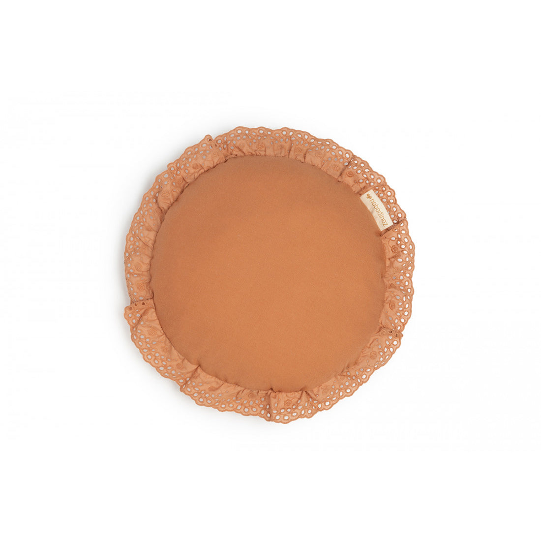 nobodinoz-vera-eyelet-lace-round-cushion-sienna-brown-nobo-4920379- (1)