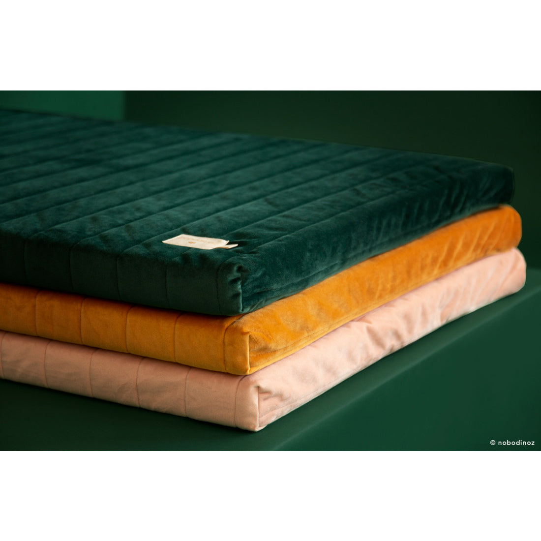 nobodinoz-zanzibar-velvet-mattress-jungle-green- (3)