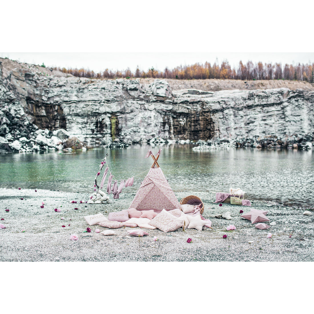 numero-74-cushion-cover-message-pastel-kiss-dusty-pink- (8)