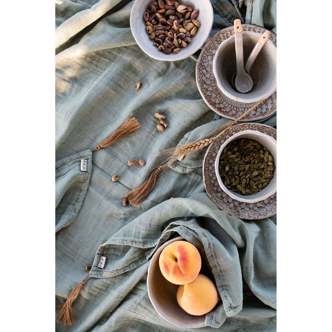 numero-74-organic-cotton-fitted-bed-sheet-sage-green-no74-0132944 (4)