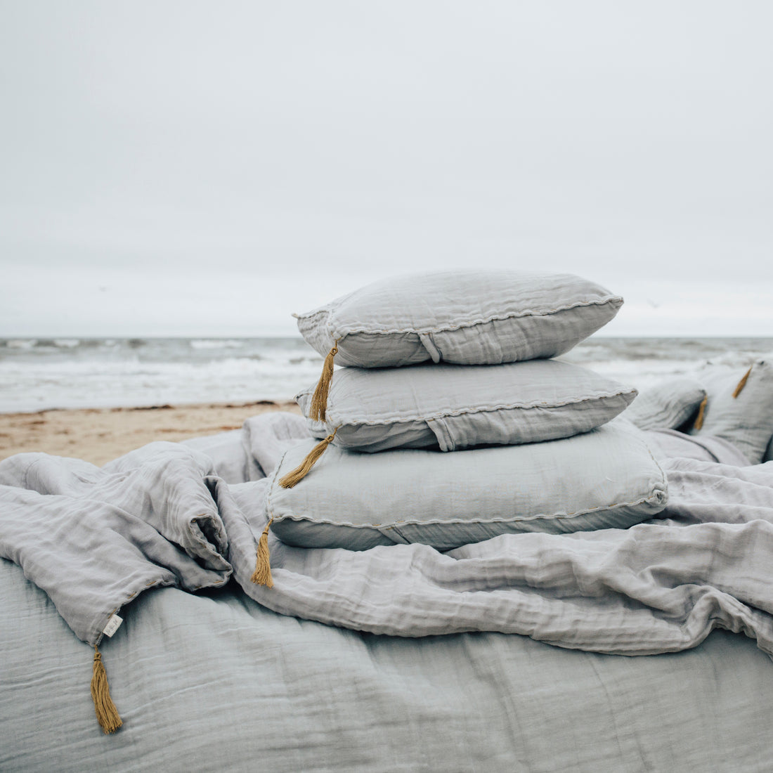 numero-74-pillow-case-silver-grey- (9)