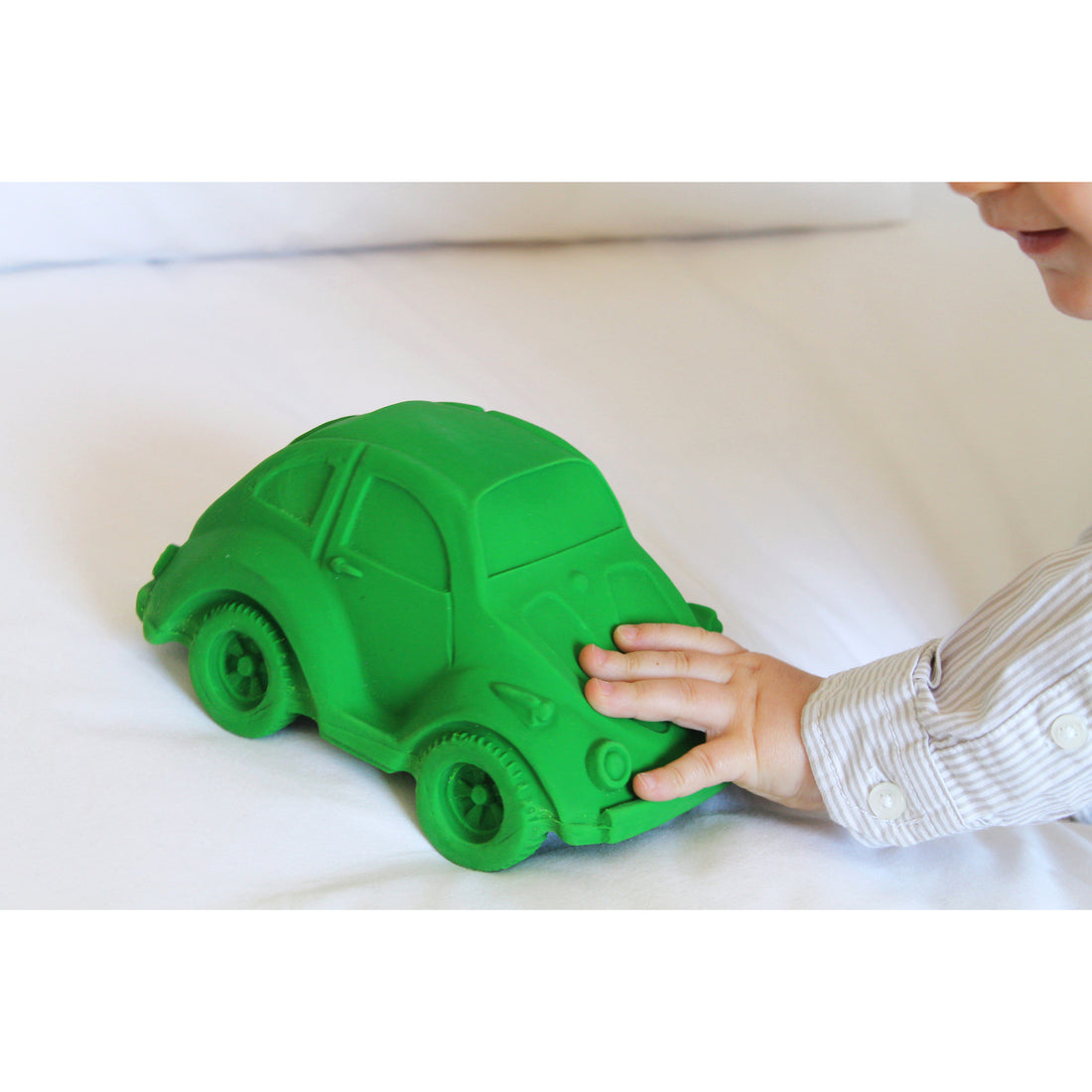 oli-&-carol-carl-the-car-xl-green- (10)