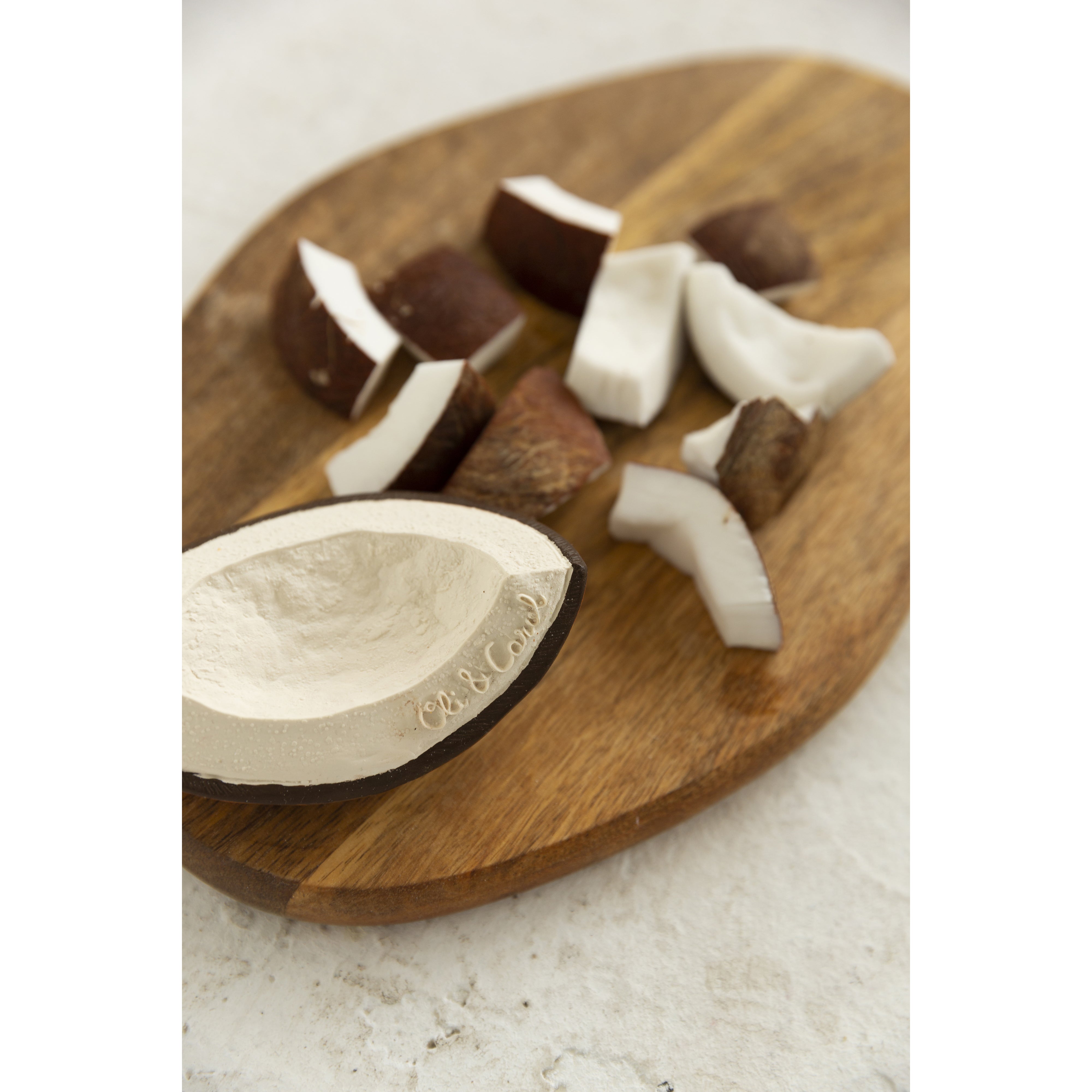 oli-&-carol-coco-the-coconut- (7)