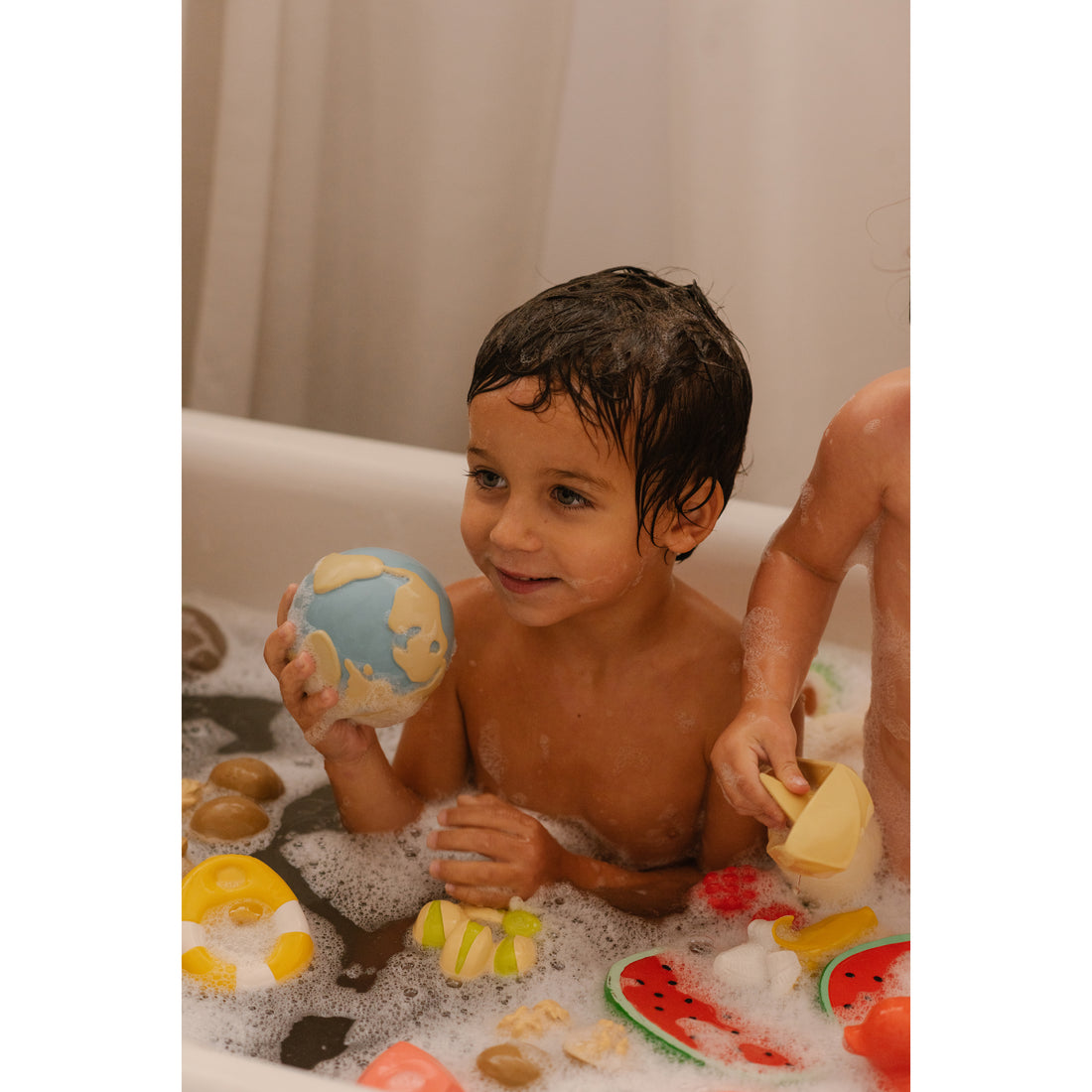 oli-&-carol-earthy-the-world-ball-teether-olic-l-world-ball- (41)