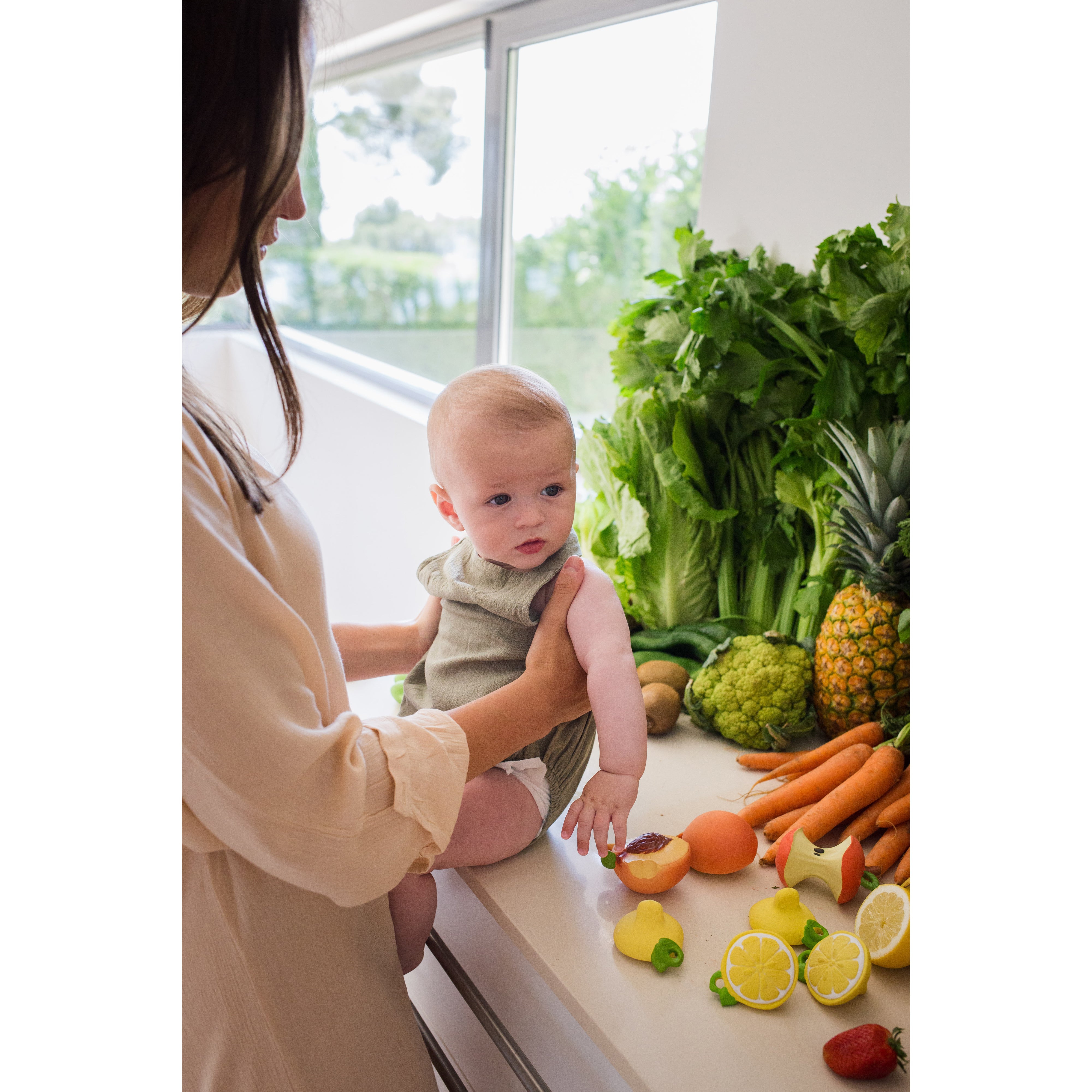 oli-&-carol-pal-peach-teether-olic-l-peach-unit- (23)