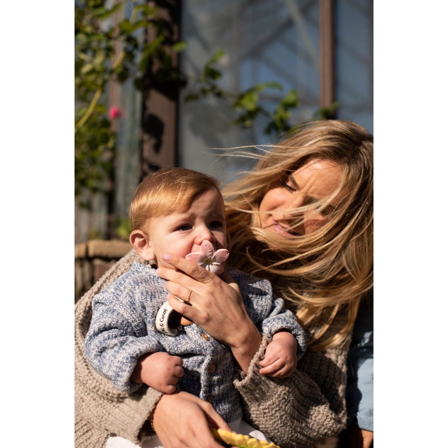 Oli & Carol Chewy-to-Go Bella the Flower Teether