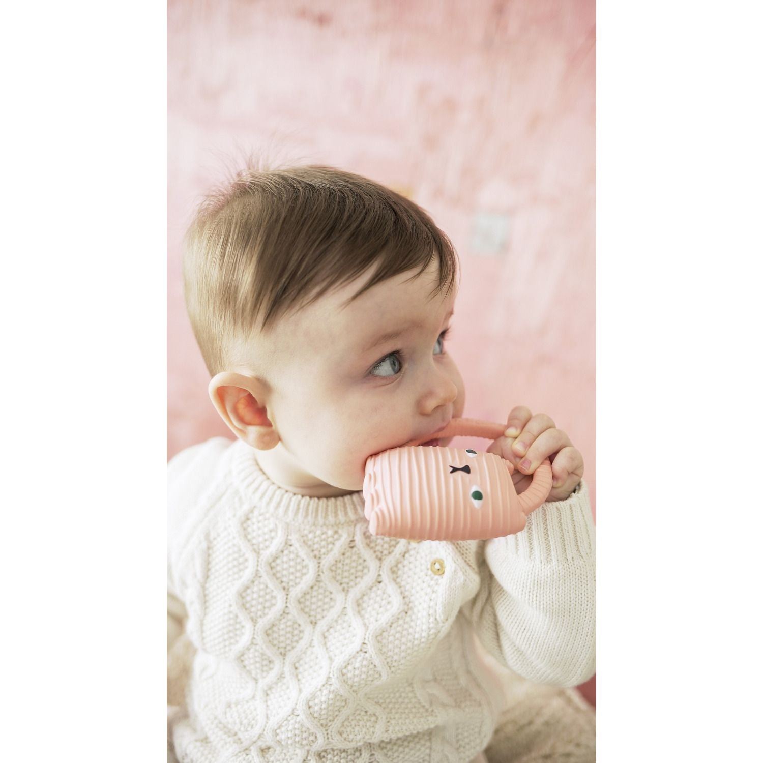 oli-carol-ginge-cat-teether-baby-nursery-play-toy-olic-l-donna-cat-00003