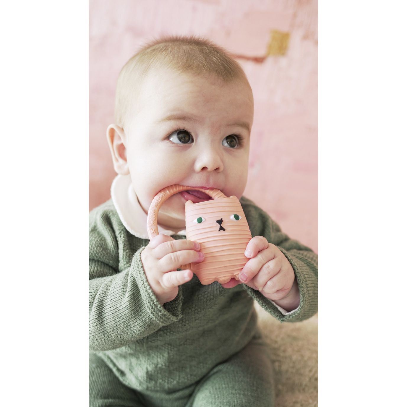 oli-carol-ginge-cat-teether-baby-nursery-play-toy-olic-l-donna-cat-00005