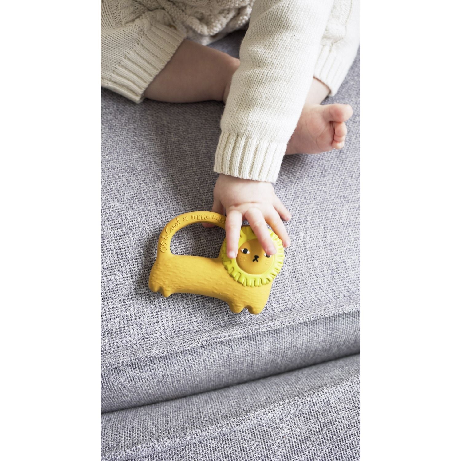    oli-carol-richie-lion-teether-baby-nursery-play-toy-olic-l-donna-lion-00020