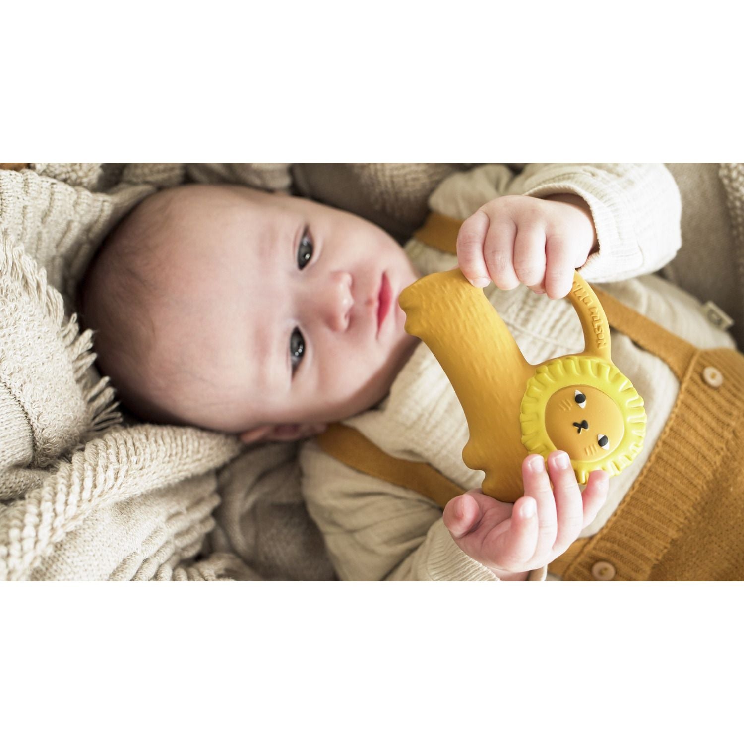 oli-carol-richie-lion-teether-baby-nursery-play-toy-olic-l-donna-lion-00050
