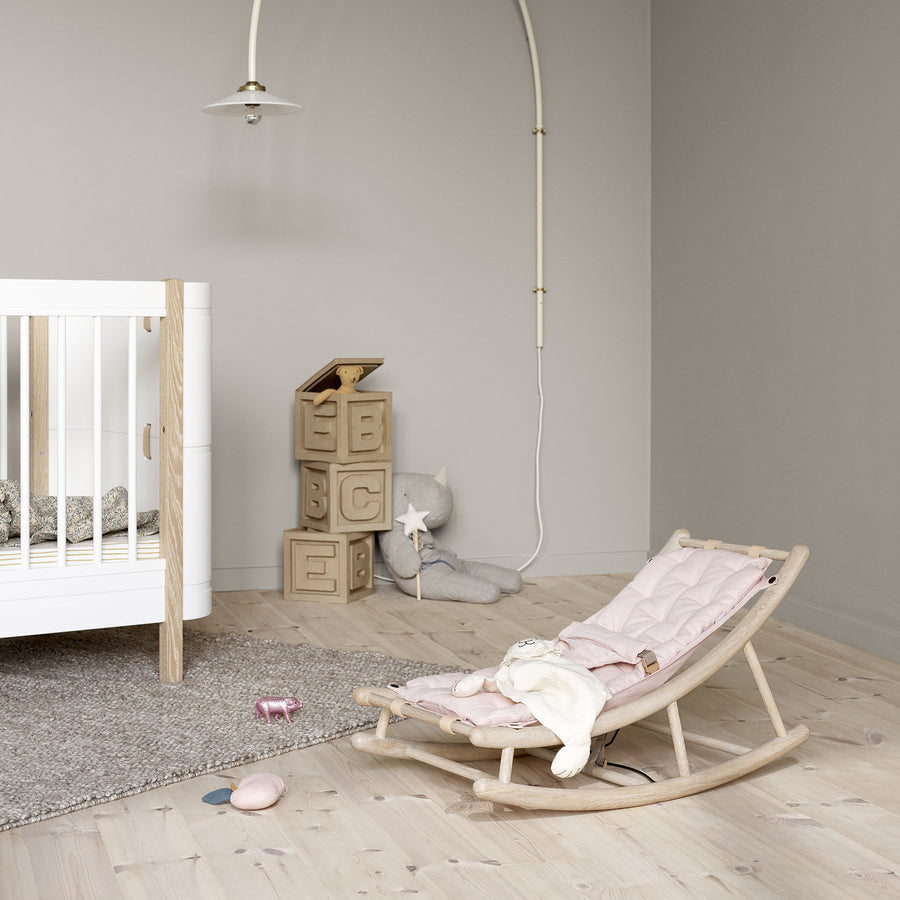 oliver-furniture-wood-baby-&-toddler-rocker-oak-rose- (3)