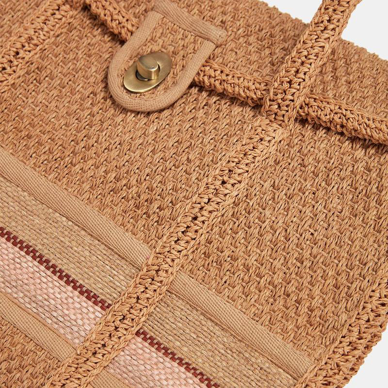 olli-ella-raffia-taking-care-of-biz-bag-beach- (2)