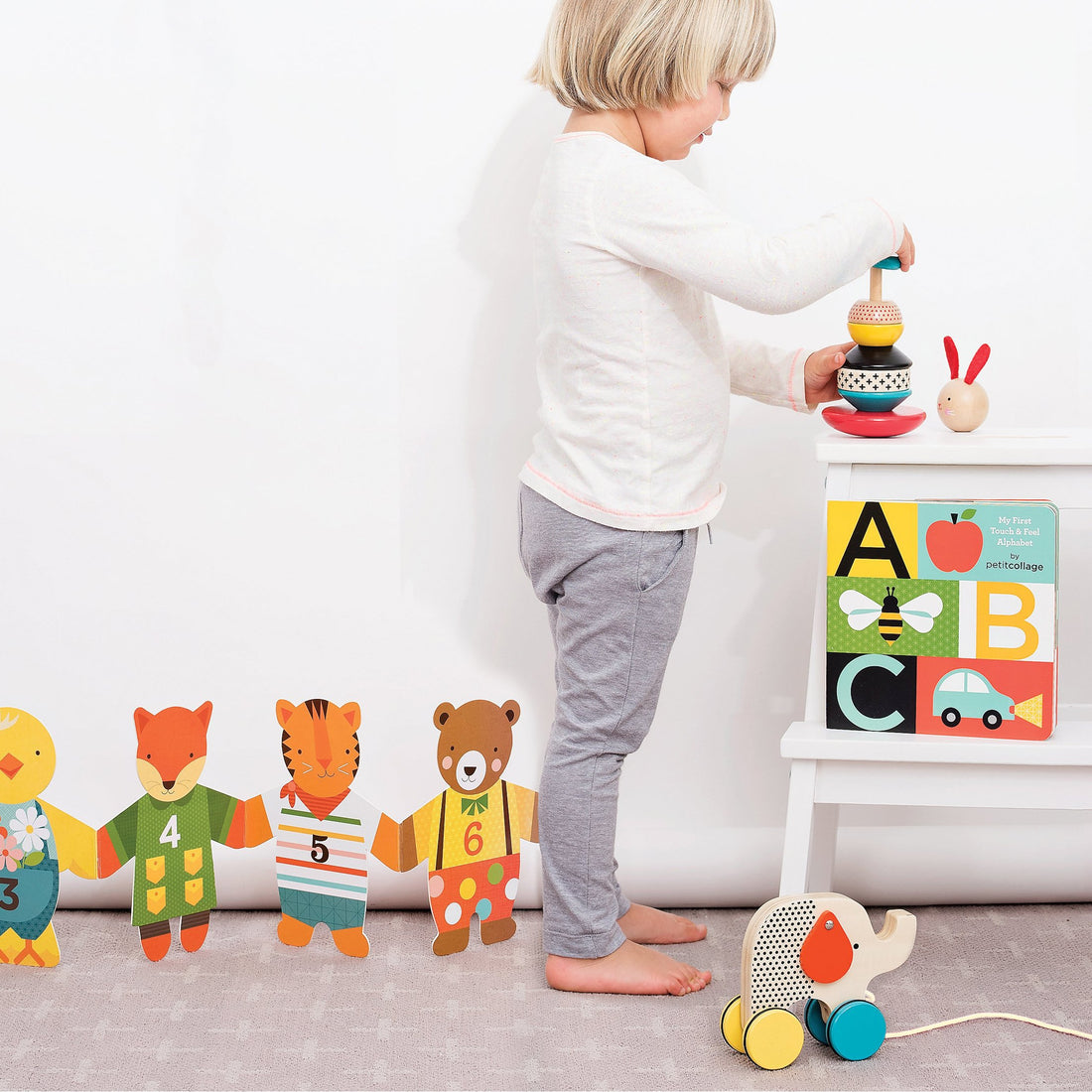 petit-collage-board-book-abc- (4)