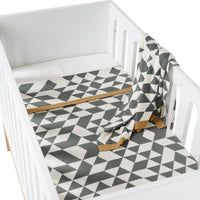 quax-knitted-blanket-triangle- (2)