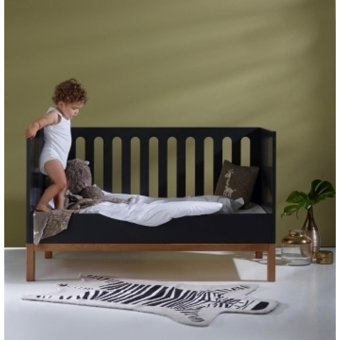 quax-knitted-cushion-giraffe- (2)