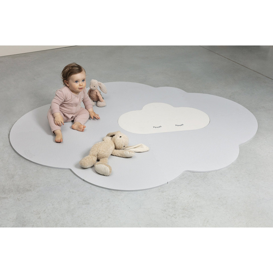 quut-playmat-head-in-the-clouds-l-175-x-145cm-pearl-grey- (13)