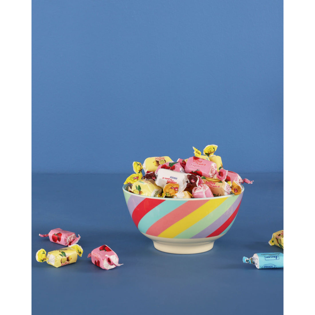 rice-dk-melamine-bowl-with-summer-rush-print-two-tone-medium-rice-melbw-suru- (3)