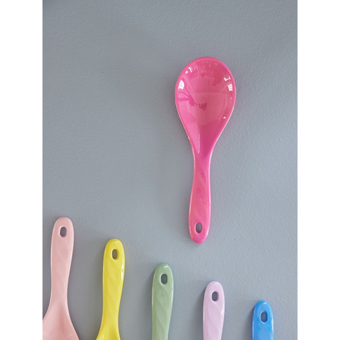 rice-dk-melamine-salad-spoon-in-fushia-rice-mesal-ss23xcf