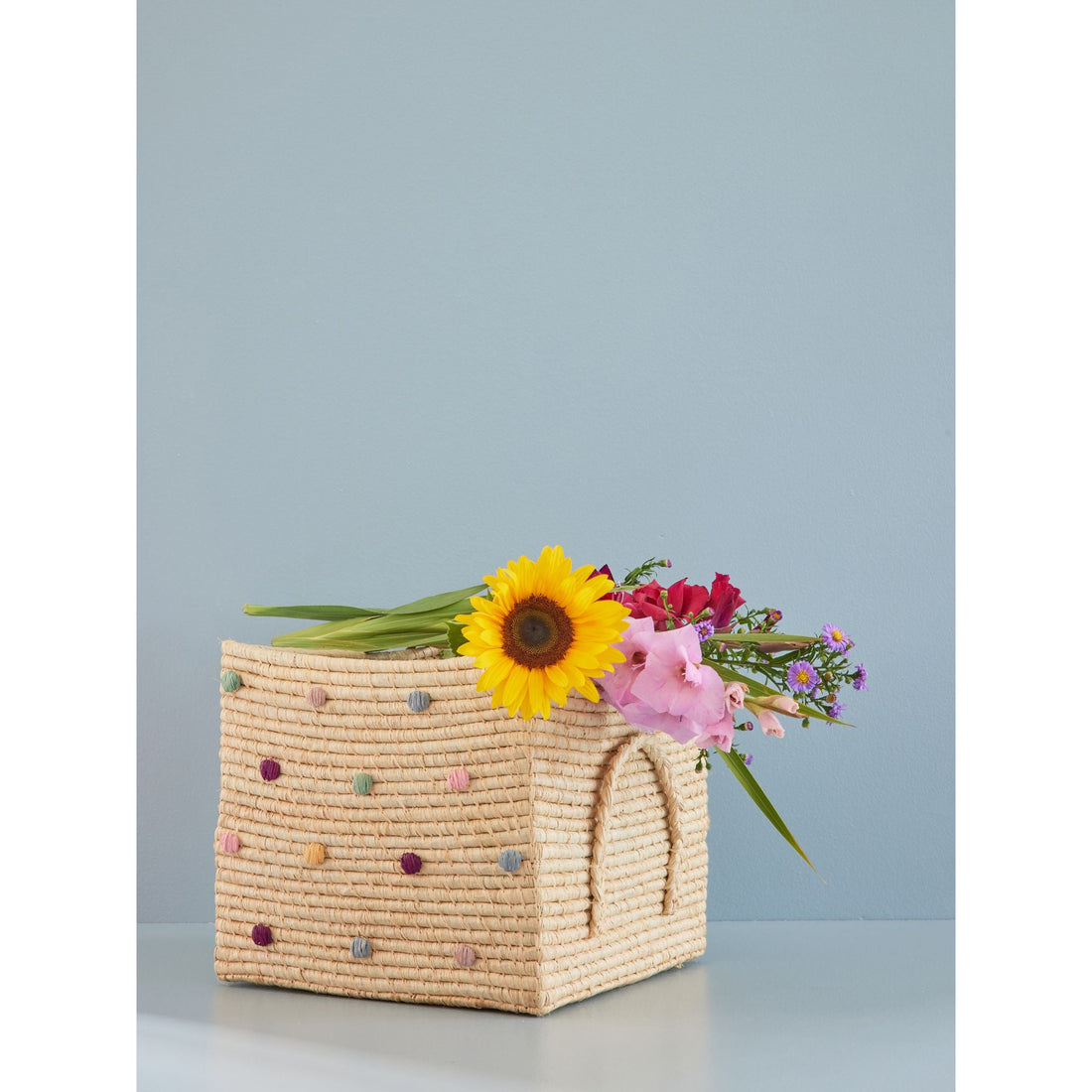 rice-dk-raffia-square-basket-with-dots-in-dance-out-colors-rice-bsrat-30dotaw22- (2)
