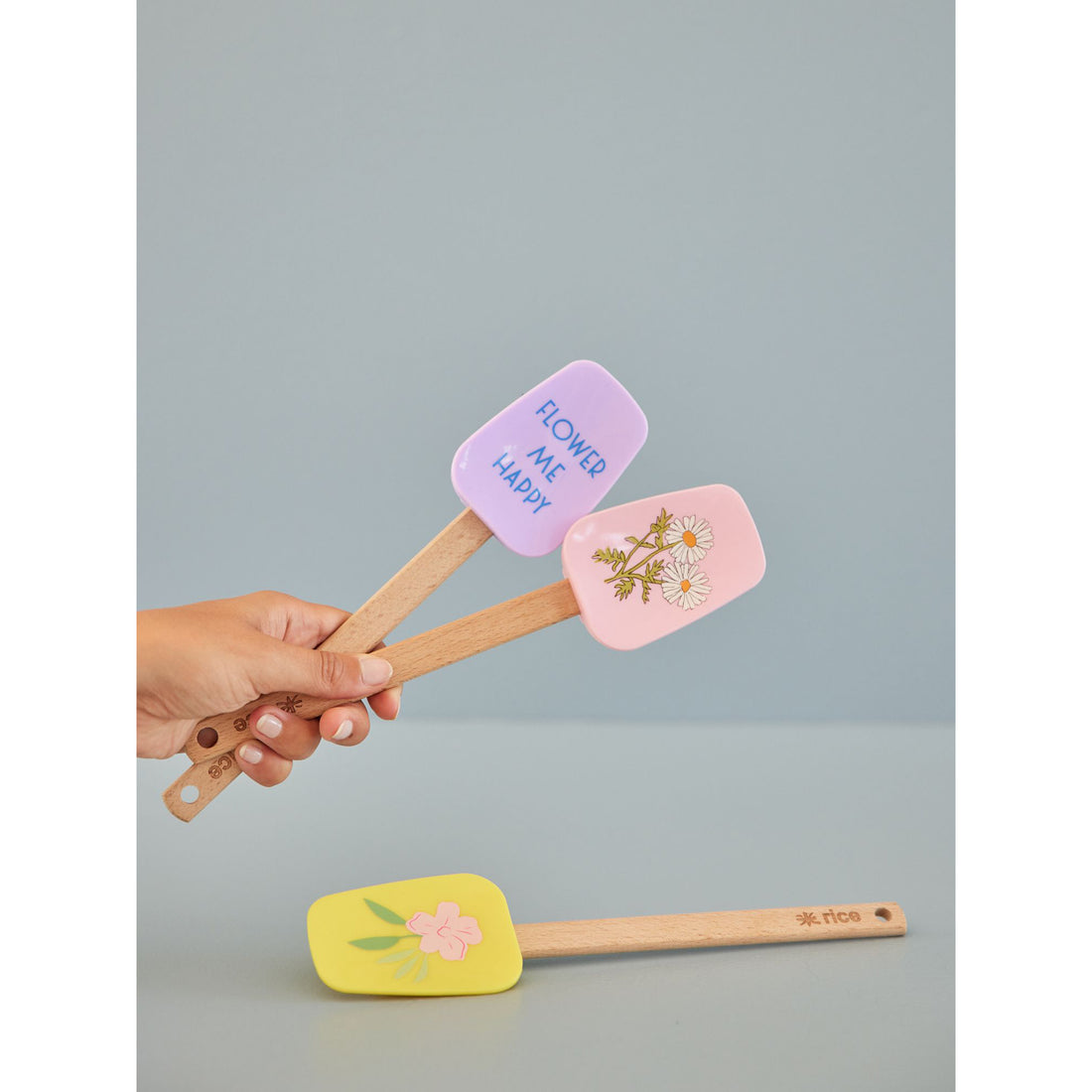 rice-dk-silicone-scrapers-soft-pink-rice-kispa-ss23xci-