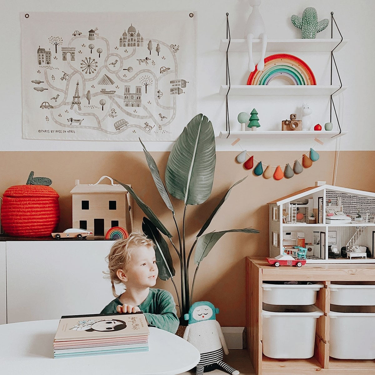 rose-in-april-paris-by-rose-in-april-printed-paris-map-on-canvas-ria-art000000690 (3)