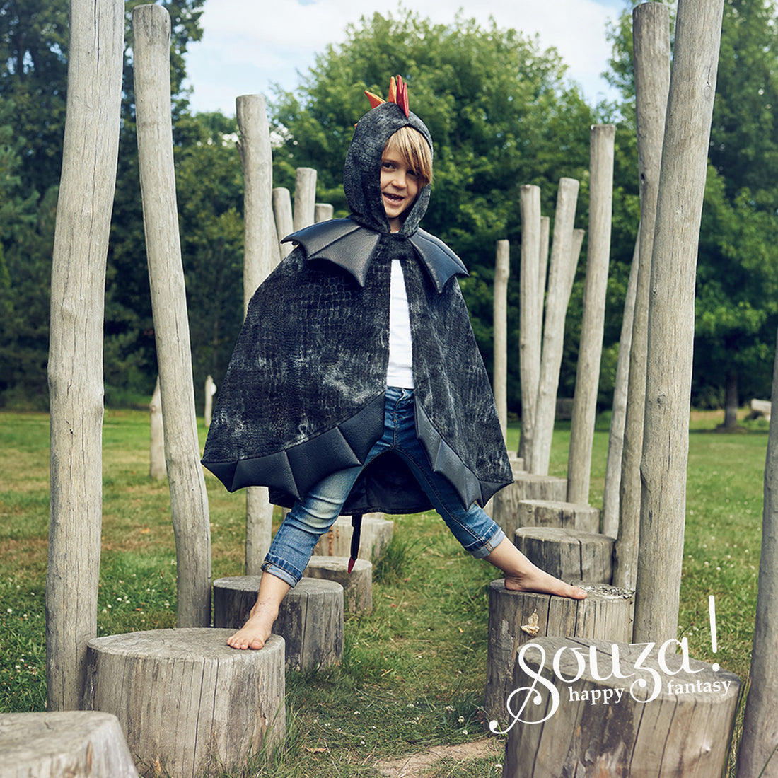 souza-dragon-cape-black- (4)