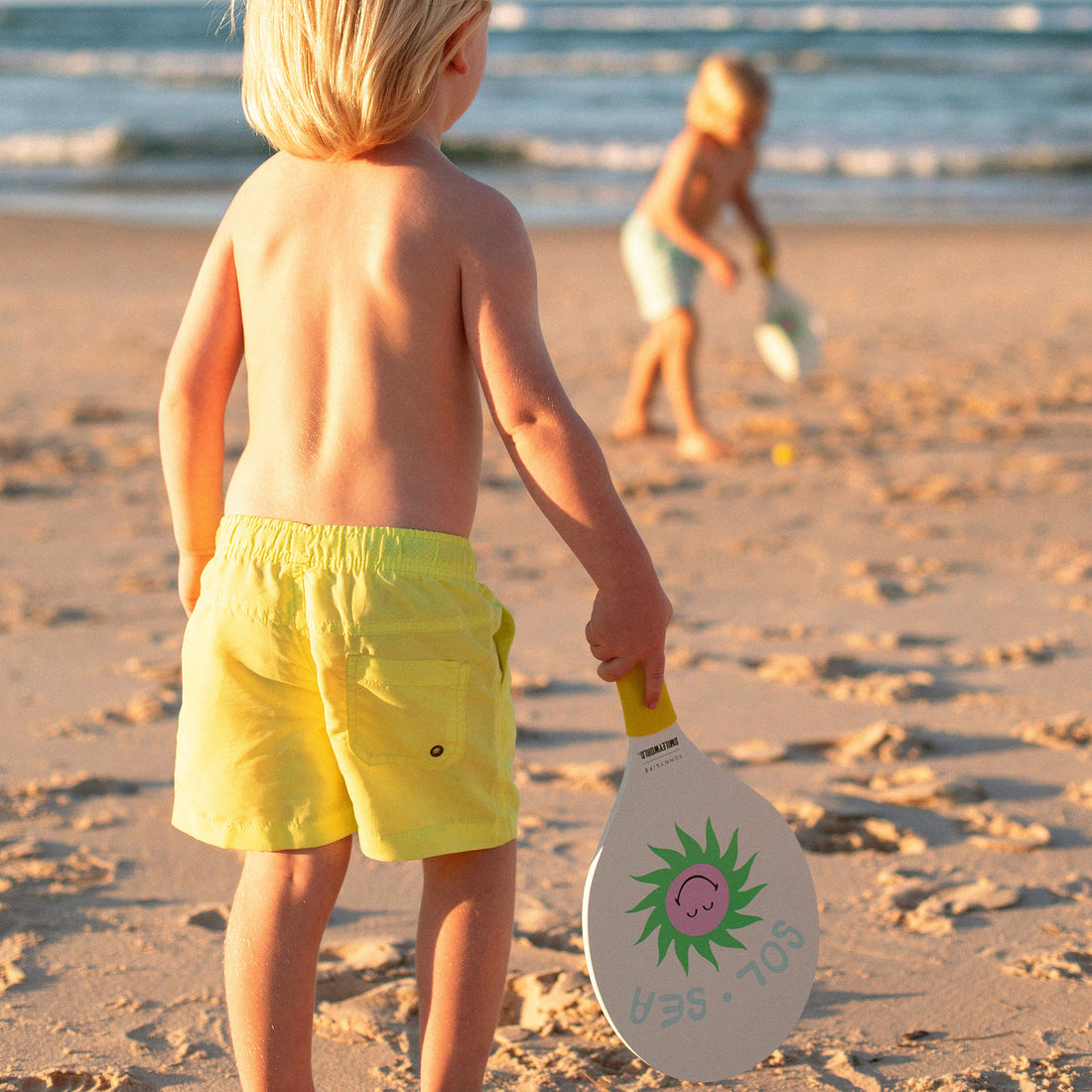 sunnylife-beach-bats-smiley-world-sol-sea-sunl-s3wbatsm- (4)