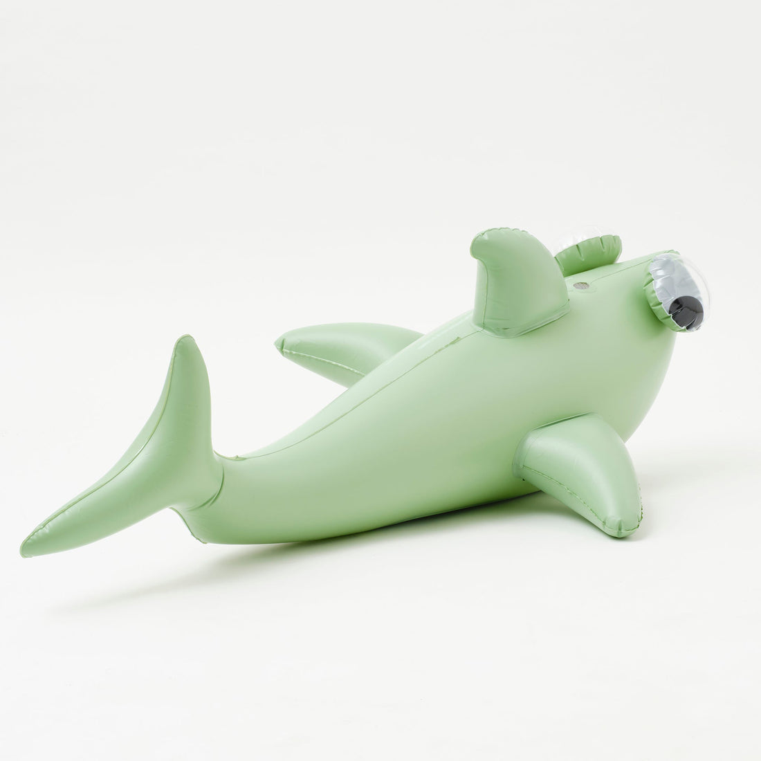 sunnylife-inflatable-sprinkler-shark-tribe-khaki-sunl-s3psprst- (3)