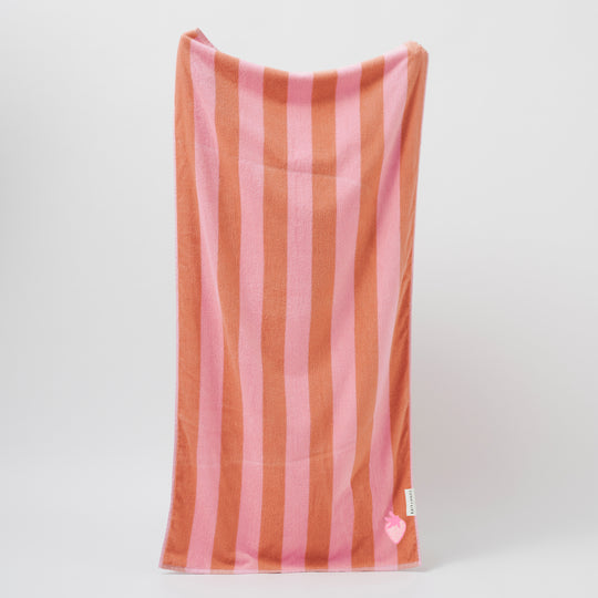 sunnylife-kids-beach-towel-sea-seeker-strawberry-sunl-s3vkbtsb-