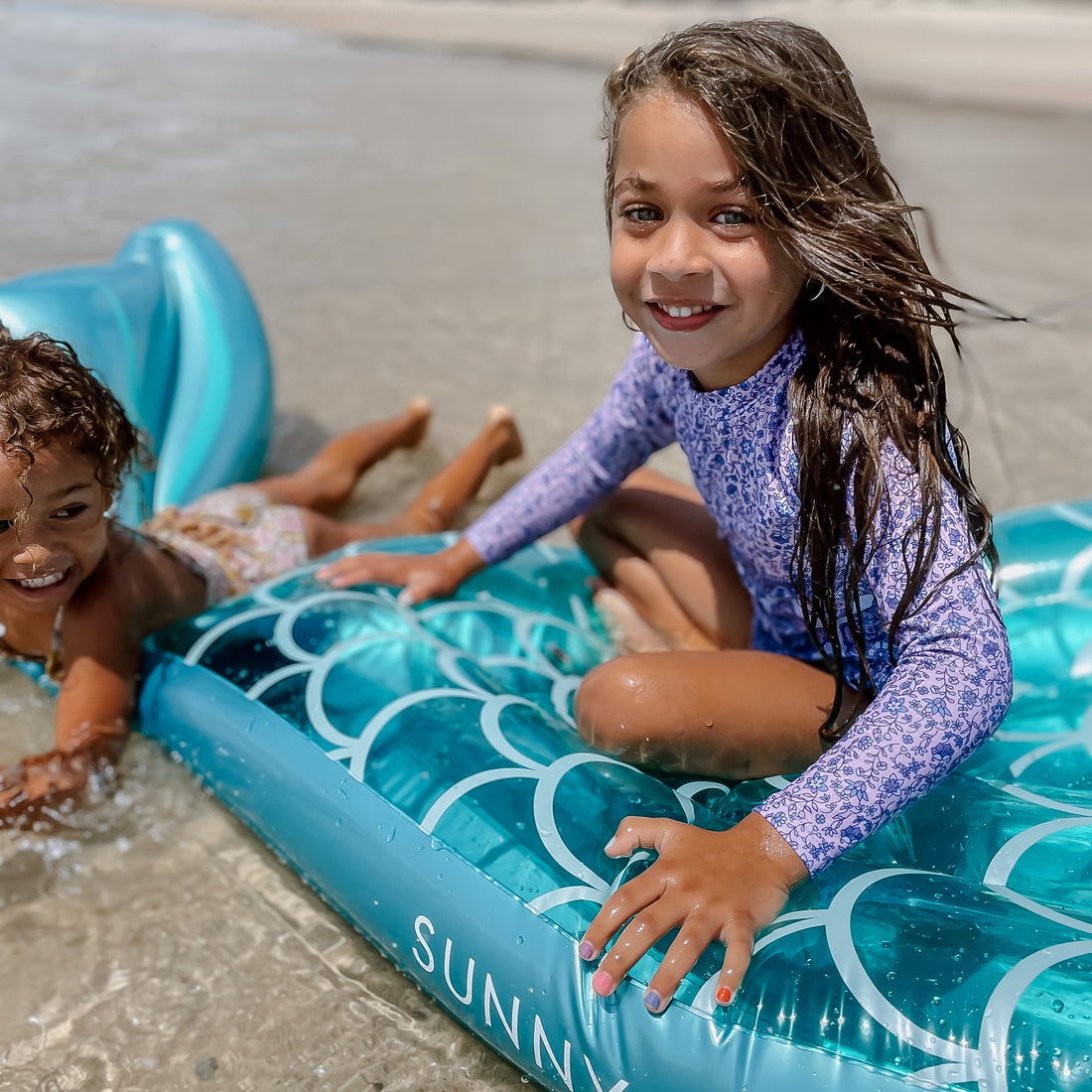 sunnylife-luxe-lie-on-float-mermaid-sunl-s0llieme- (5)