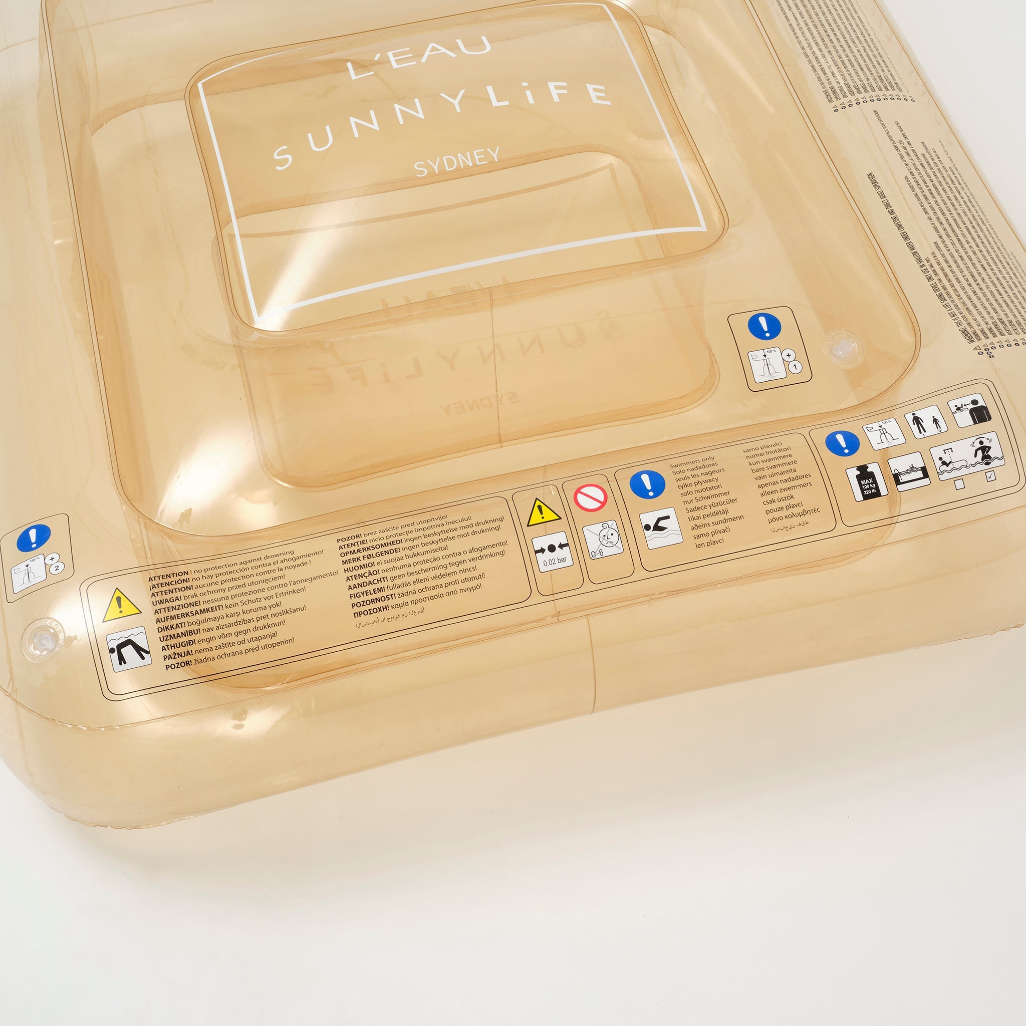 sunnylife-luxe-lie-on-float-parfum-champagne-sunl-s3lliepa- (5)