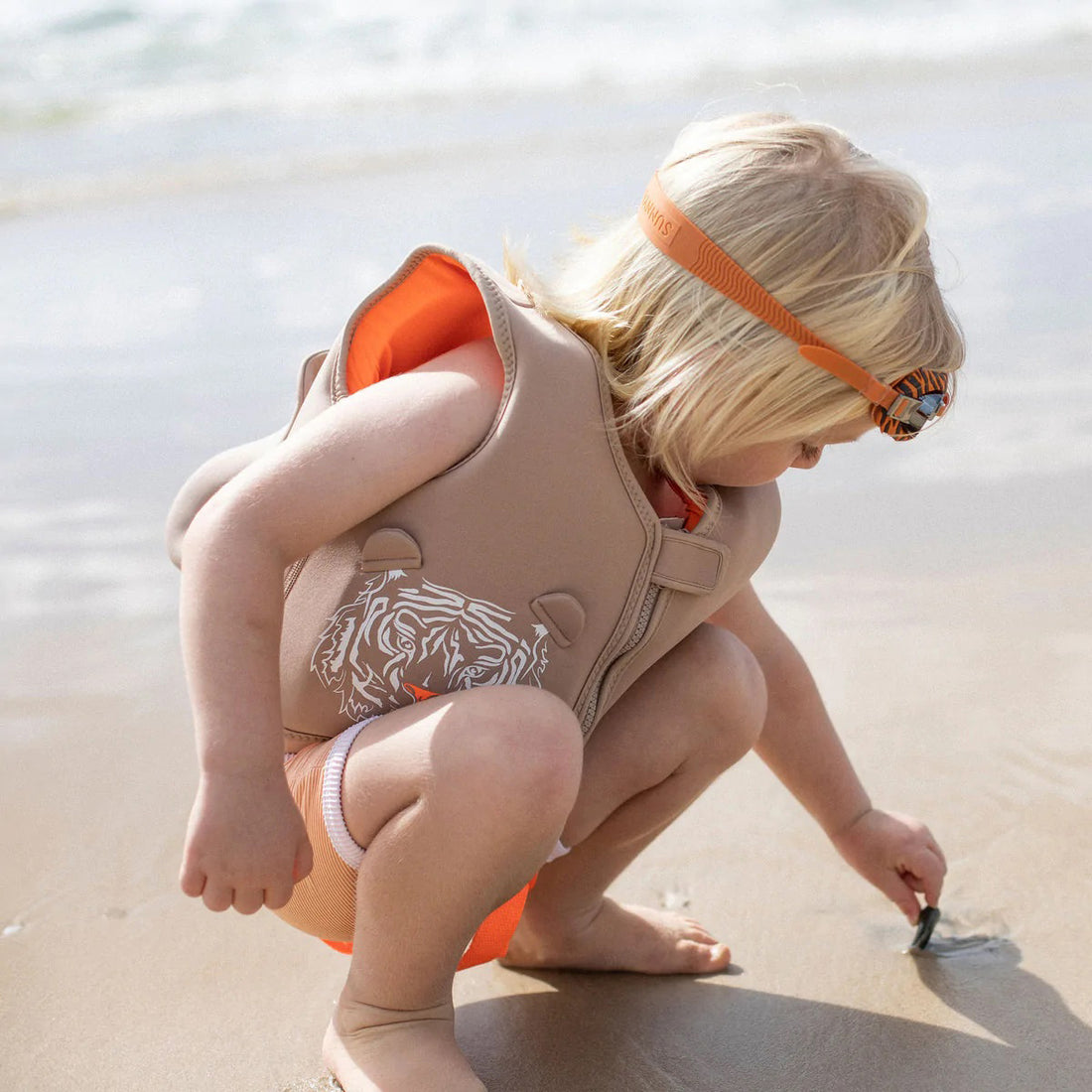 sunnylife-mini-swim-goggles-tully-the-tiger-sunl-s2vgogti- (5)
