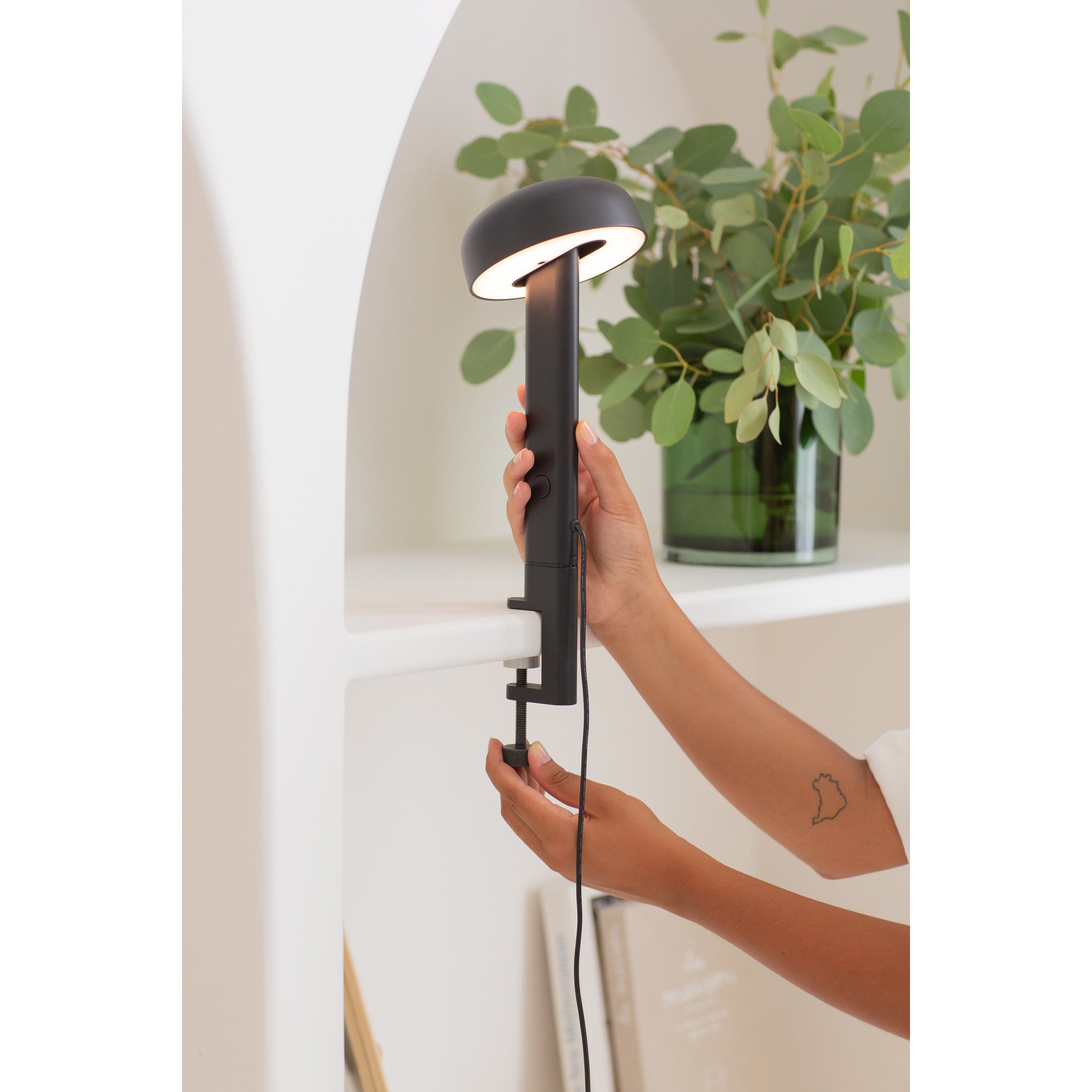 tiptoe-clamp-lamp-eucalyptus-grey-ttoe-tla035st1ez033- (7)