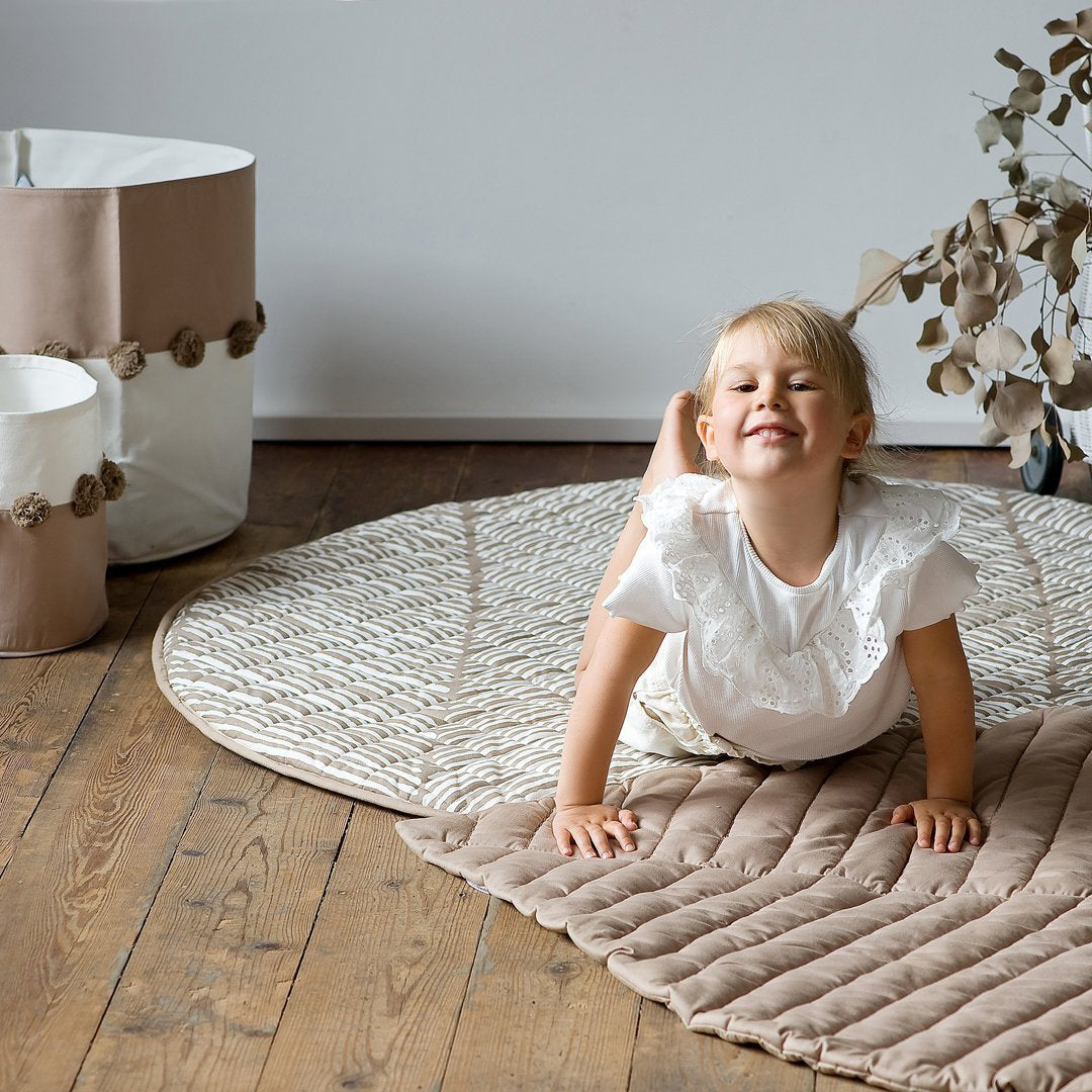 toddlekind-luxe-diaper-free-mat-tan-123cm- (10)