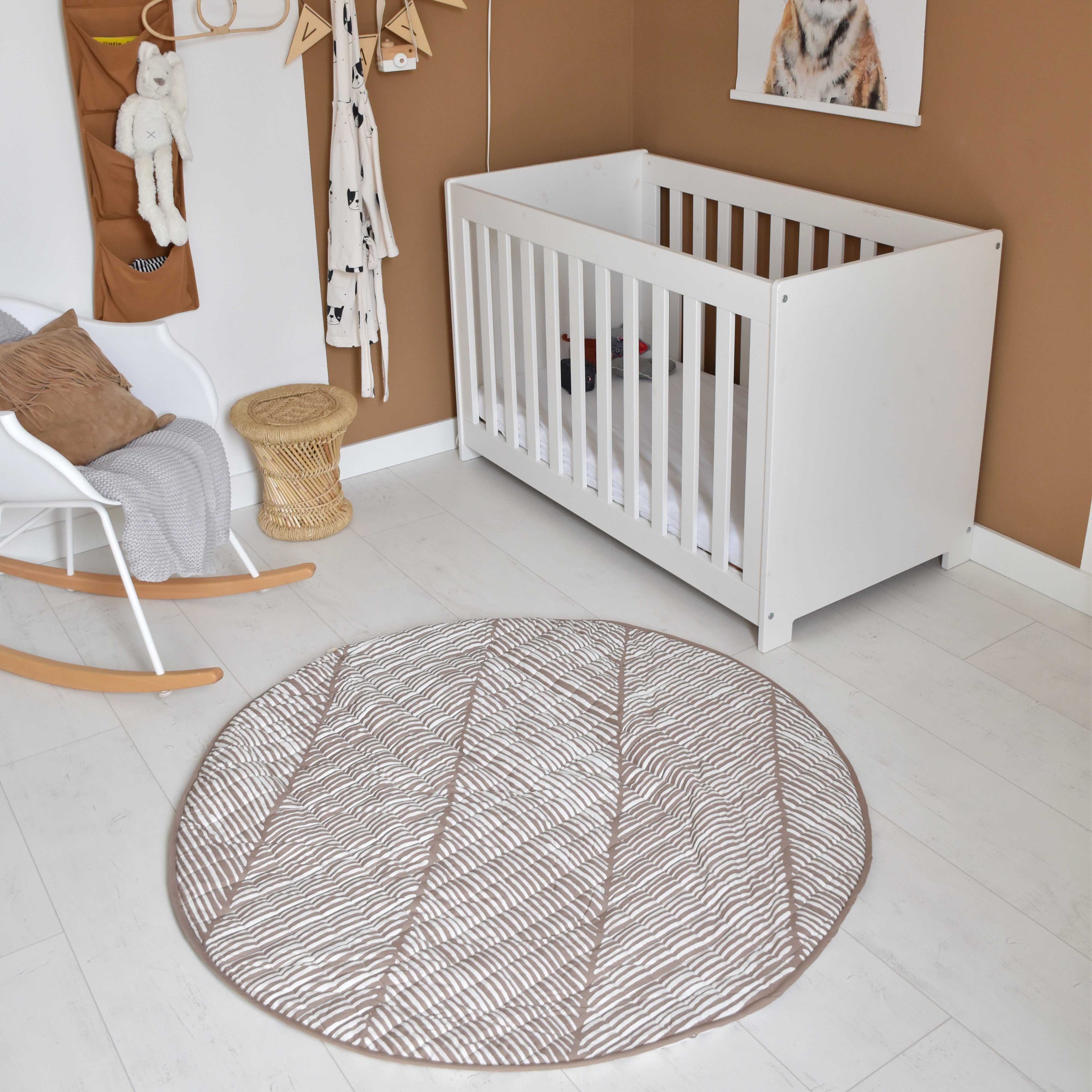 toddlekind-luxe-diaper-free-mat-tan-123cm- (4)