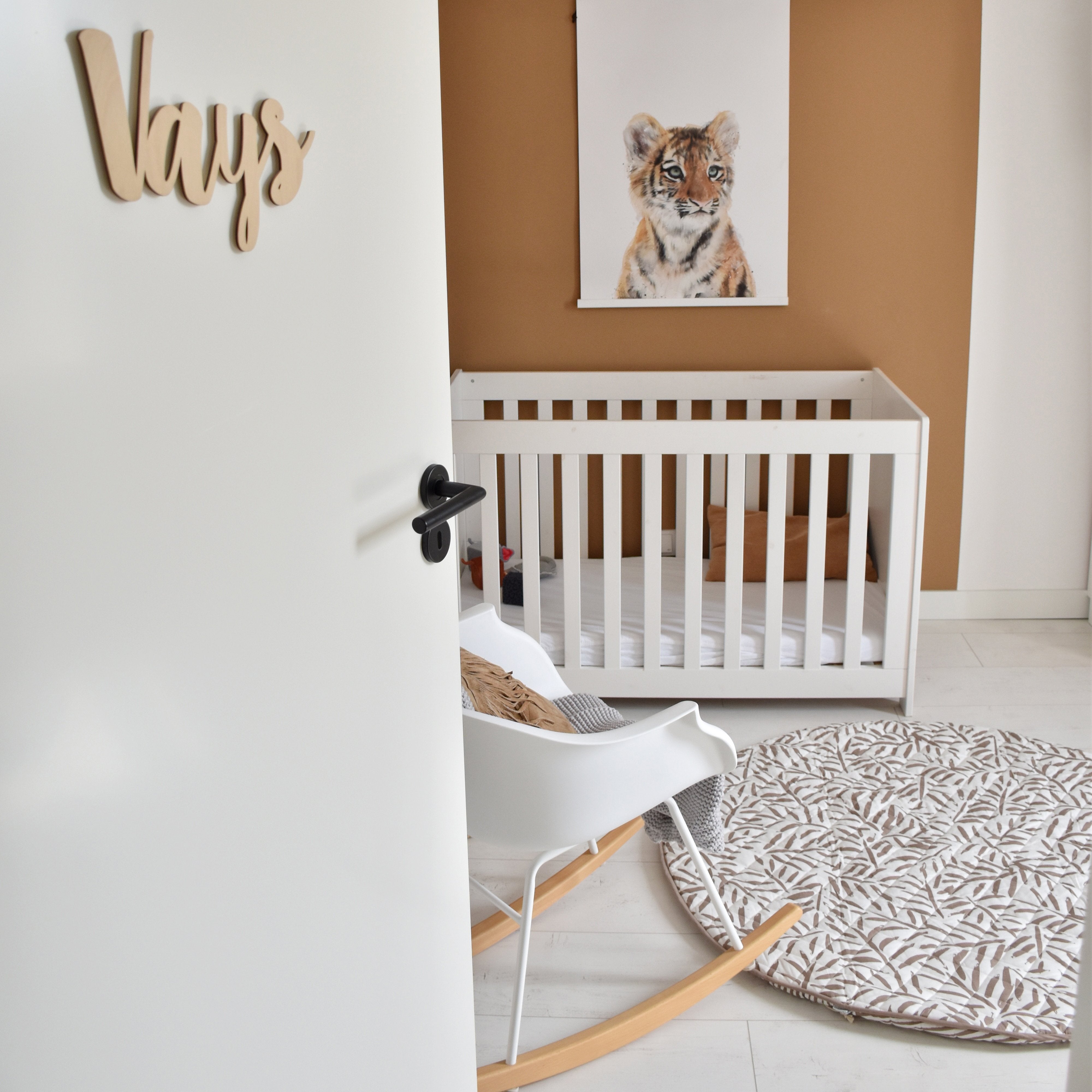 toddlekind-luxe-diaper-free-mat-tan-123cm- (6)