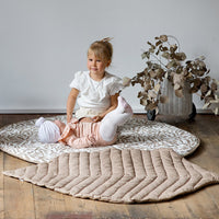 toddlekind-organic-cotton-leaf-mat-tan-128x96cm- (7)